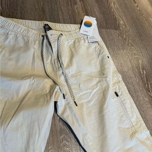 Woman’s Vuori Ripstop Pant